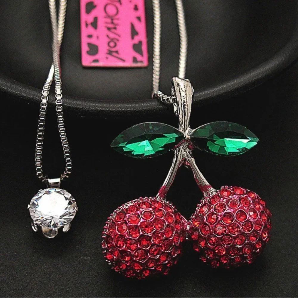 🍒 Betsey Johnson stunning double silver chain sparkling cherry red necklace 🍒